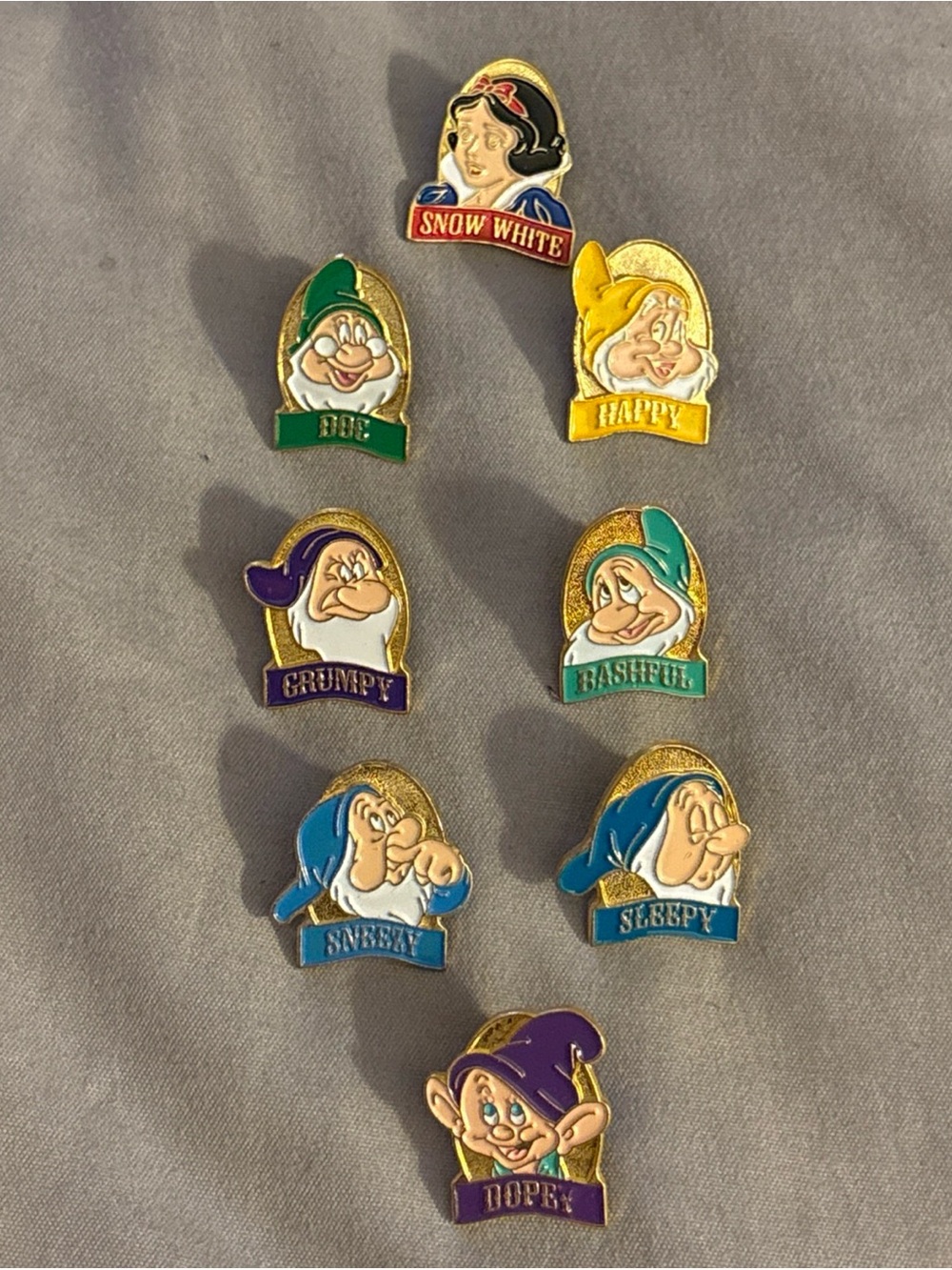 Snow White And The Seven Dwarfs Enamel Pin Set VTG 1994 Disney Complete (NM)